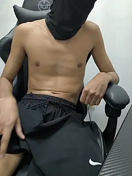 LuanAlvess online show from 06.12.26