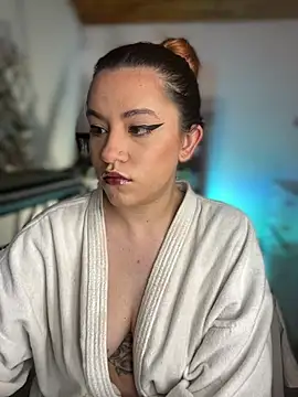 NikkiNix online show from 06.12.26