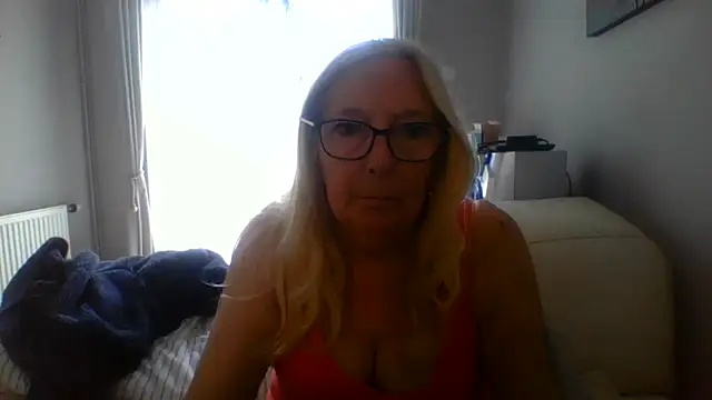 Snapshot of Chanel-56 chatting on 06.18.26 Chanel-56 online show from 06.18.26