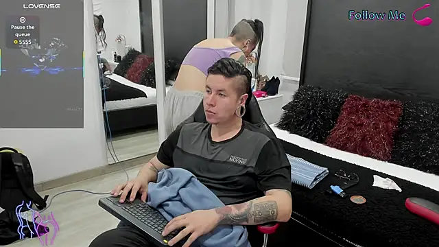 inkedsinners  online show from 06.12.26