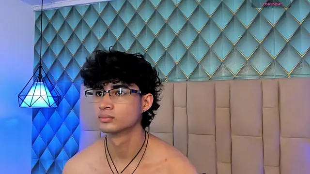 Sofia-Ethan online show from 05.23.26