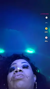 Snapshot of NailGoddessnow chatting on 01.18.25 NailGoddessnow online show from 01.18.25