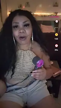 Snapshot of NailGoddessnow chatting on 10.19.25 NailGoddessnow online show from 10.19.25