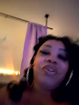 Snapshot of NailGoddessnow chatting on 12.14.25 NailGoddessnow online show from 12.14.25