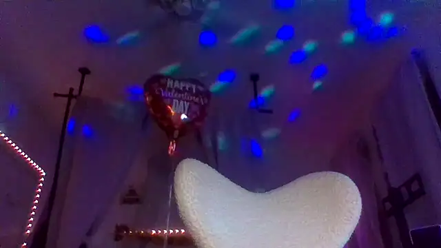 Snapshot of NailGoddessnow chatting on 02.15.26 NailGoddessnow online show from 02.15.26