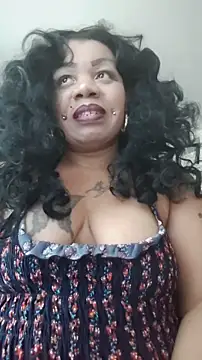 Snapshot of NailGoddessnow chatting on 05.15.26 NailGoddessnow online show from 05.15.26