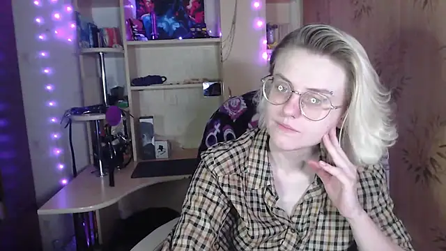   Freya    online show from 05.25.26