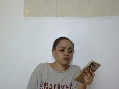 silk couple1 online show from 06.25.26