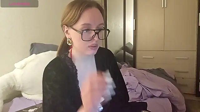 Felicia Miller  online show from 05.30.26