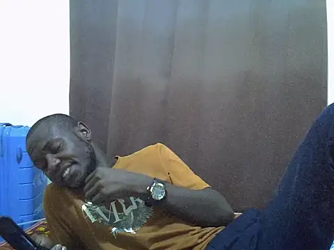 Snapshot of BBC_SEXY chatting on 06.12.26 BBC SEXY online show from 06.12.26