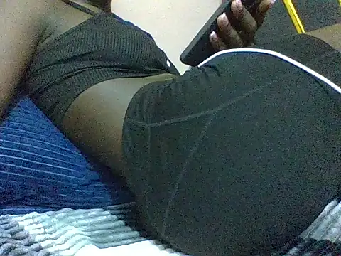 Curvyqueeh online show from 06.25.26
