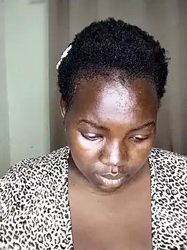Snapshot of thickbeb chatting on 05.22.26 thickbeb online show from 05.22.26