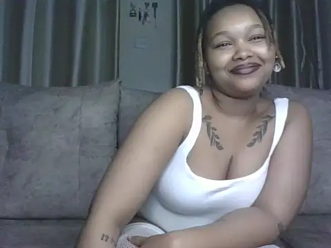 Candy Tracy online show from 06.18.26
