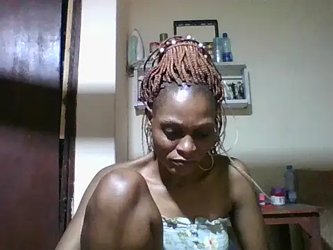 Ebonyqueen4 online show from 05.21.26