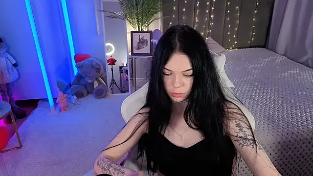 Vivi Vivian online show from 05.15.26