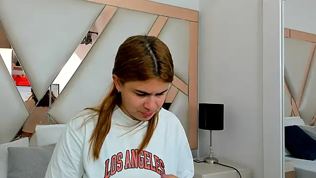 AliceCruzz online show from 06.01.26