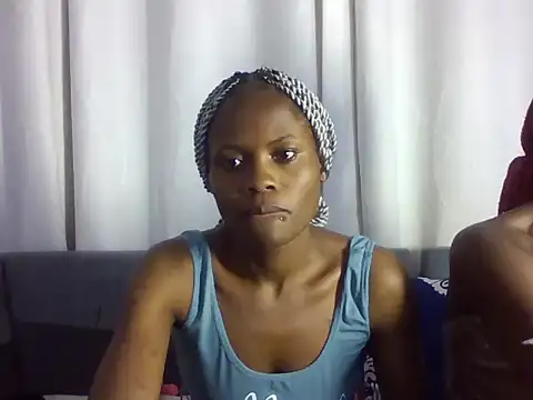 Snapshot of Candysleek_petite chatting on 07.06.26 Candysleek petite online show from 07.06.26