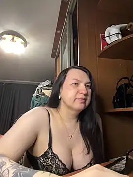 EvaBeautyXxX online show from 05.25.26