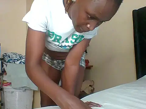 petite cuteass online show from 05.25.26