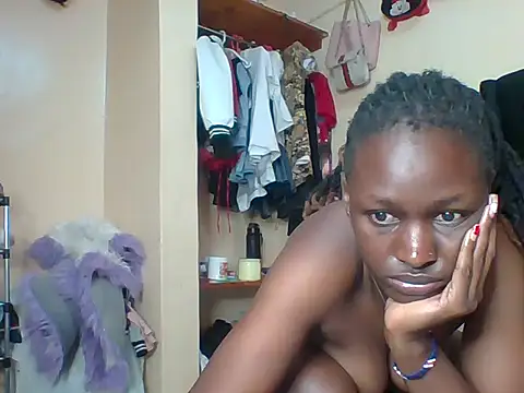 petite cuteass online show from 05.29.26