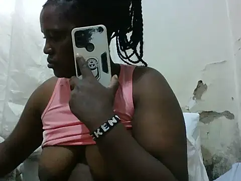 Snapshot of Hot-Perryl chatting on 07.13.26 Hot-Perryl online show from 07.13.26