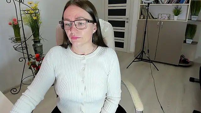 Vika73 online show from 12.16.25