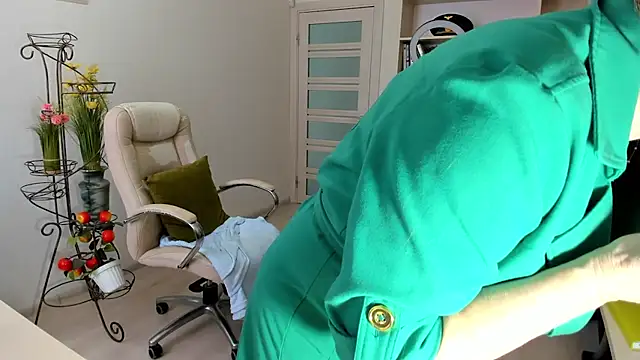 Vika73 online show from 01.10.26