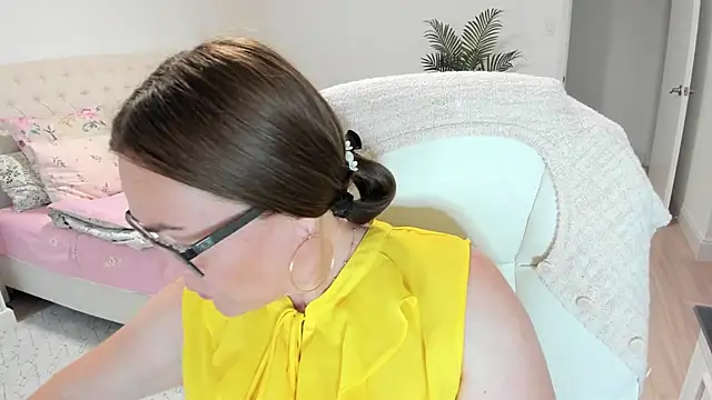 Vika73 online show from 06.17.26
