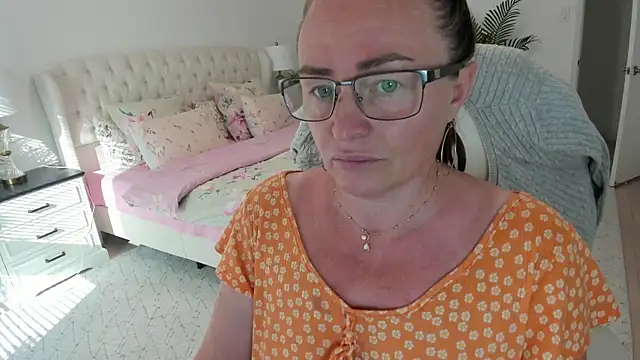 Vika73 online show from 07.04.26