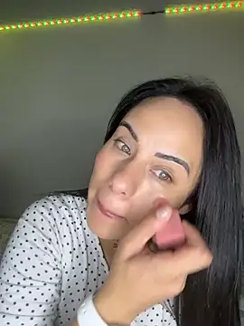 MadisonYoung000 online show from 05.29.26