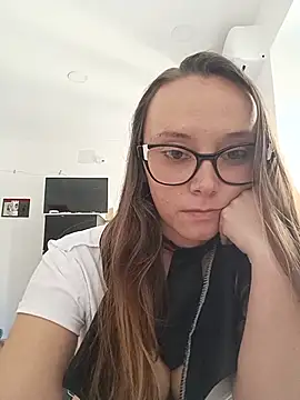 Snapshot of MissDiavoletta chatting on 05.17.26 MissDiavoletta online show from 05.17.26