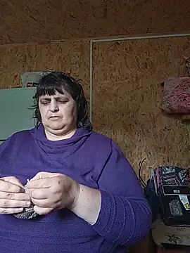 Snapshot of LisichkaOksana chatting on 05.28.26 LisichkaOksana online show from 05.28.26
