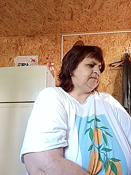 Snapshot of LisichkaOksana chatting on 06.28.26 LisichkaOksana online show from 06.28.26