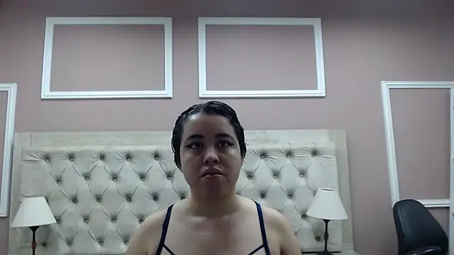 nia taylorX online show from 05.20.26
