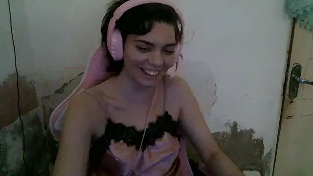 Snapshot of Angel_Ristoww chatting on 06.22.26 Angel Ristoww online show from 06.22.26