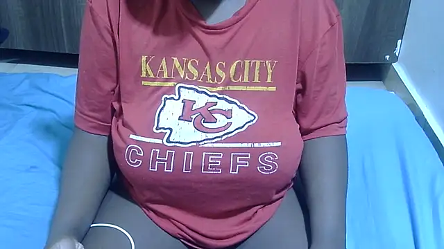 Snapshot of RawHoneyXo- chatting on 06.10.26 RawHoneyXo- online show from 06.10.26