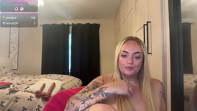 CurvyWetWife online show from 06.29.26