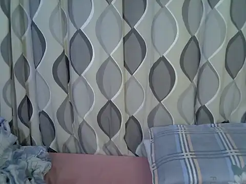 Snapshot of cute_gee5 chatting on 07.14.26 cute gee5 online show from 07.14.26