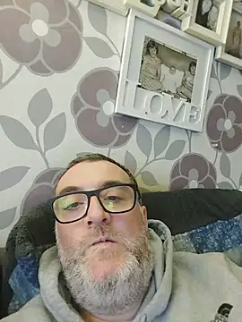 Snapshot of bigdickpeter78 chatting on 05.22.26 bigdickpeter78 online show from 05.22.26