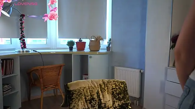 TatianaCichocki online show from 06.16.26