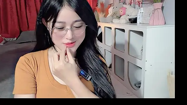 Bee-Cherry online show from 05.25.26