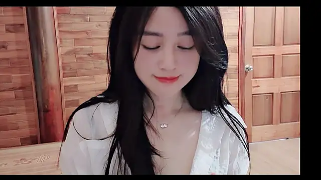 Bee-Cherry online show from 06.14.26