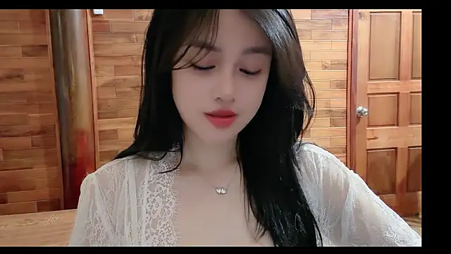 Bee-Cherry online show from 06.18.26