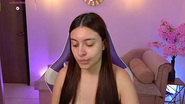 Snapshot of mayavexx chatting on 06.17.26 mayavexx online show from 06.17.26