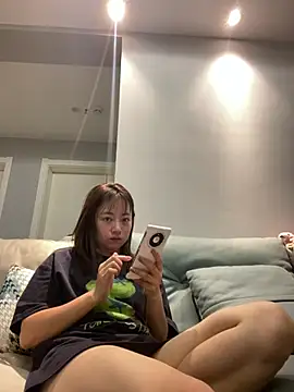 Snapshot of CRROO-AA chatting on 06.16.26 CRROO-AA online show from 06.16.26