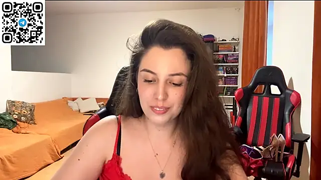 Snapshot of SweetFenomen67 chatting on 06.29.26 SweetFenomen67 online show from 06.29.26