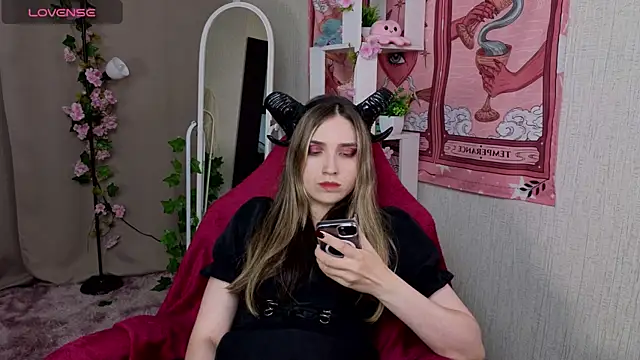NocturneHuntress online show from 06.26.26