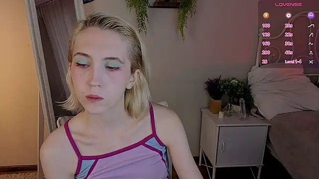 Elen  Moore online show from 05.21.26