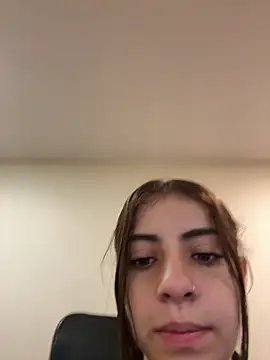 Hanna Cruz  online show from 05.29.26