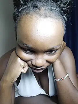 Snapshot of Sexymaurine chatting on 06.20.26 Sexymaurine online show from 06.20.26